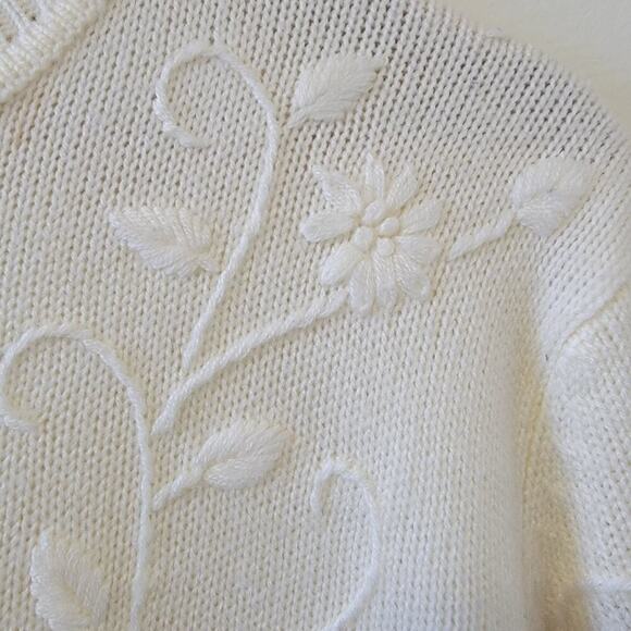 Vintage Floral Embroidered Knit Cowl Turtle Neck Pullover Long Sleeve Sweater - Picture 2 of 8